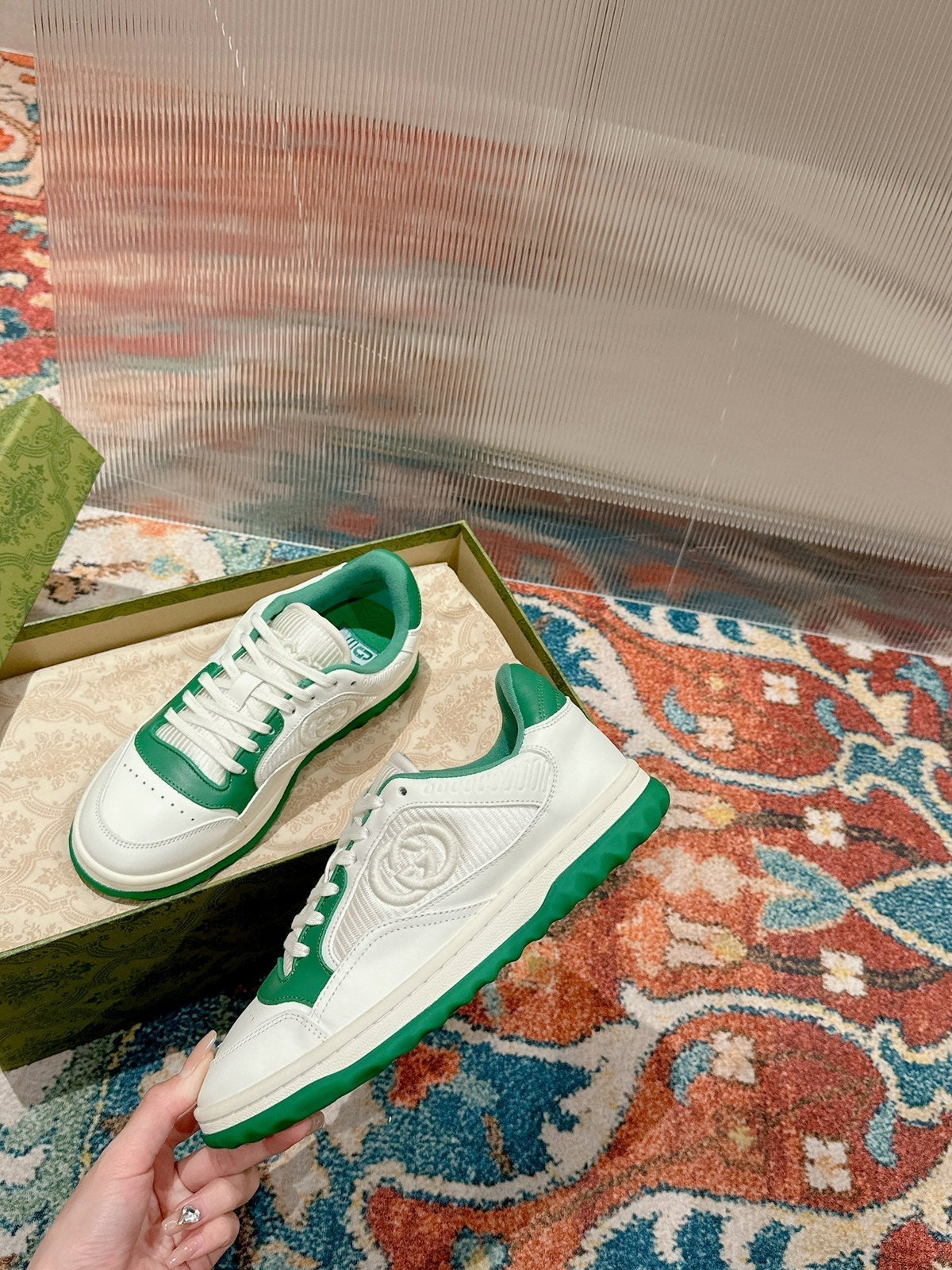 GUCCI 26S SNEAKERS IN WHITE MIX GREEN CALFSKIN